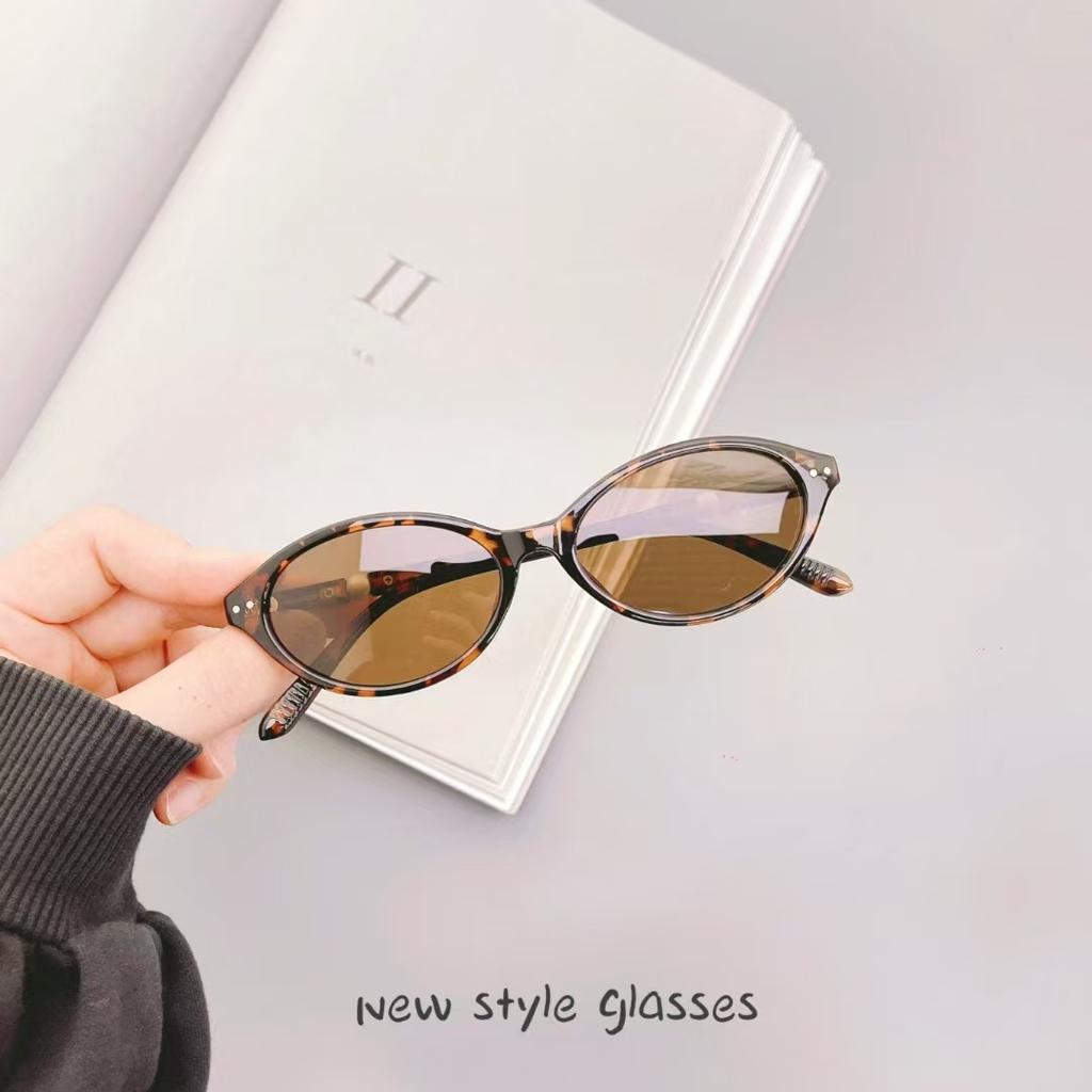 Occhiali da Sole Donna Stile Coreano TR90 Forma Ovale Decorazione Perla Occhiali da Festa Leggeri Durevoli