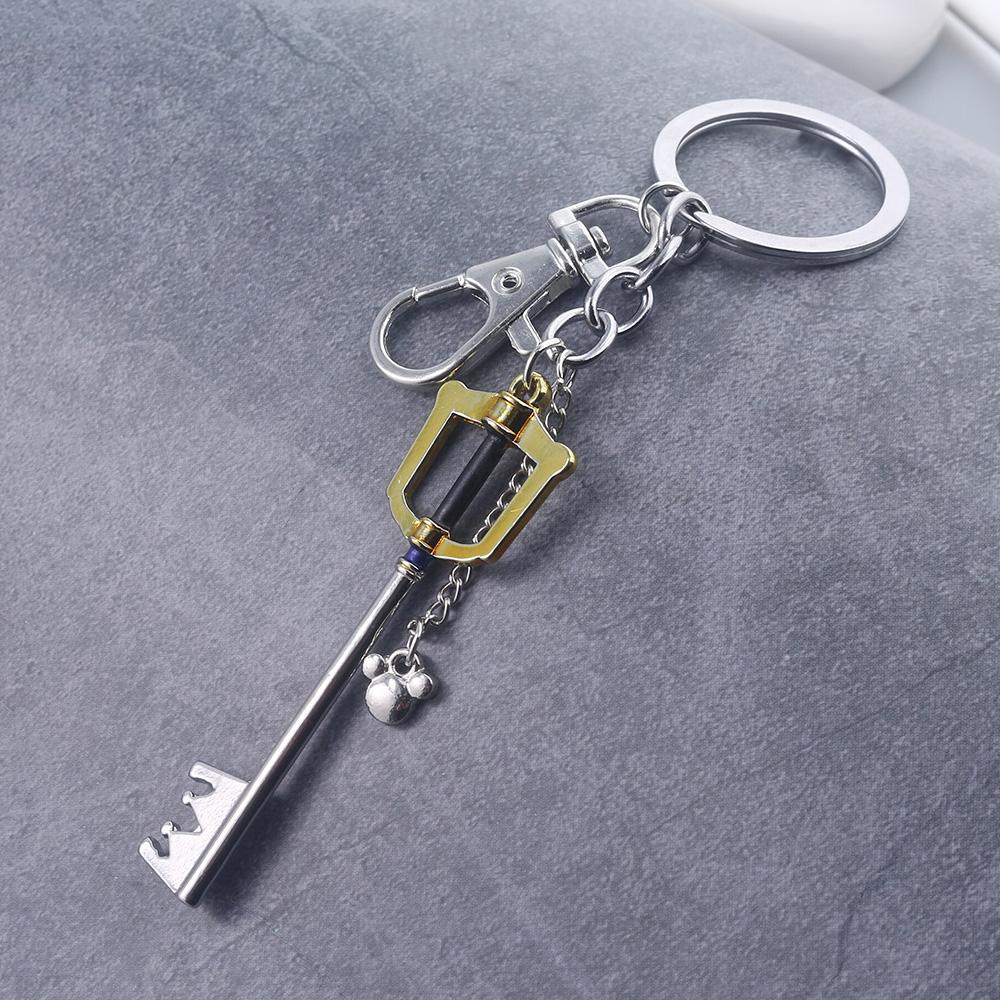 SG Hot Game Kingdom Hearts Key Keychains Sora Crown Roxas Keyblade Paopu Fruit Weapon Pendants Keyring For Men Car Jewelry Gift