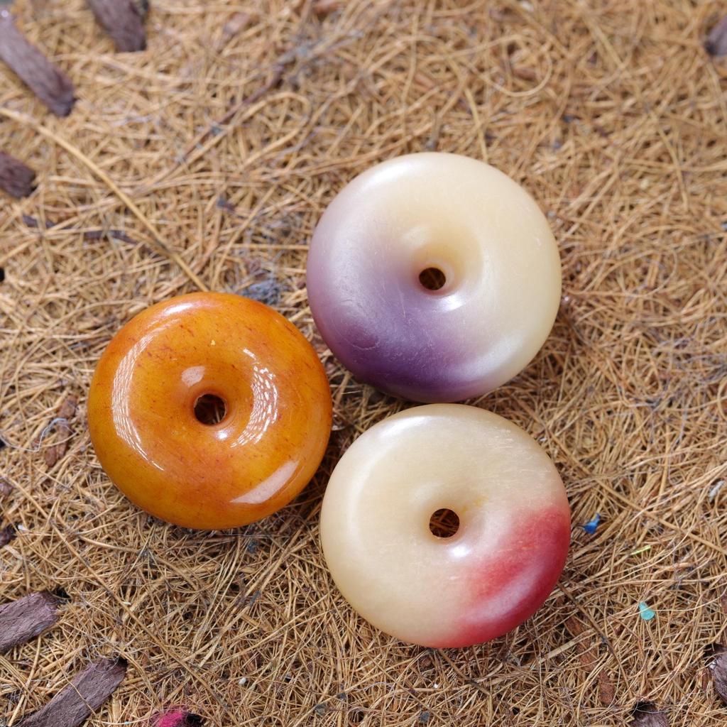 Blutroter Jade Kamelknochen Donut Anhänger - Sicherheitsverschluss Wolke DIY Schmuckzubehör