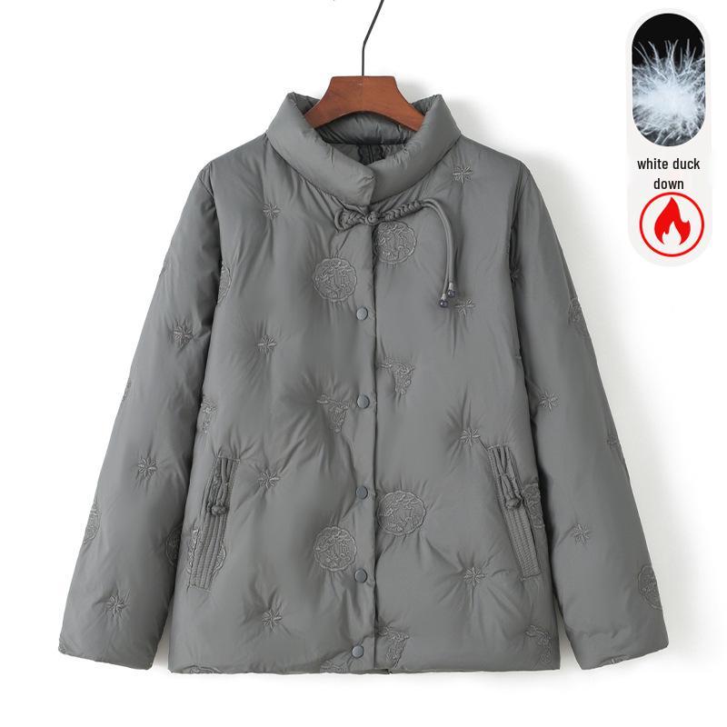 

Women s White Duck Down Jacket for Middle-Aged and Elderly – Stand Collar, Tang Suit Style, Cold-Proof Winter Coat for Mothers and Grandmas. 5XL (Up to 155 jin) сірий колір