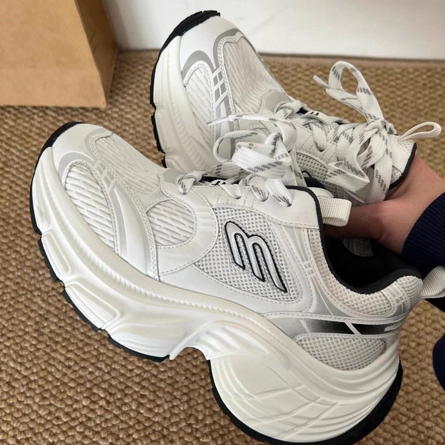 Zhao Ruths gleiche Dad-Schuhe Mädchen 2025 neu Frühling und Herbst Fried Street dicksohlige vielseitige super angesagte Retro-Freizeit-Sportschuhe