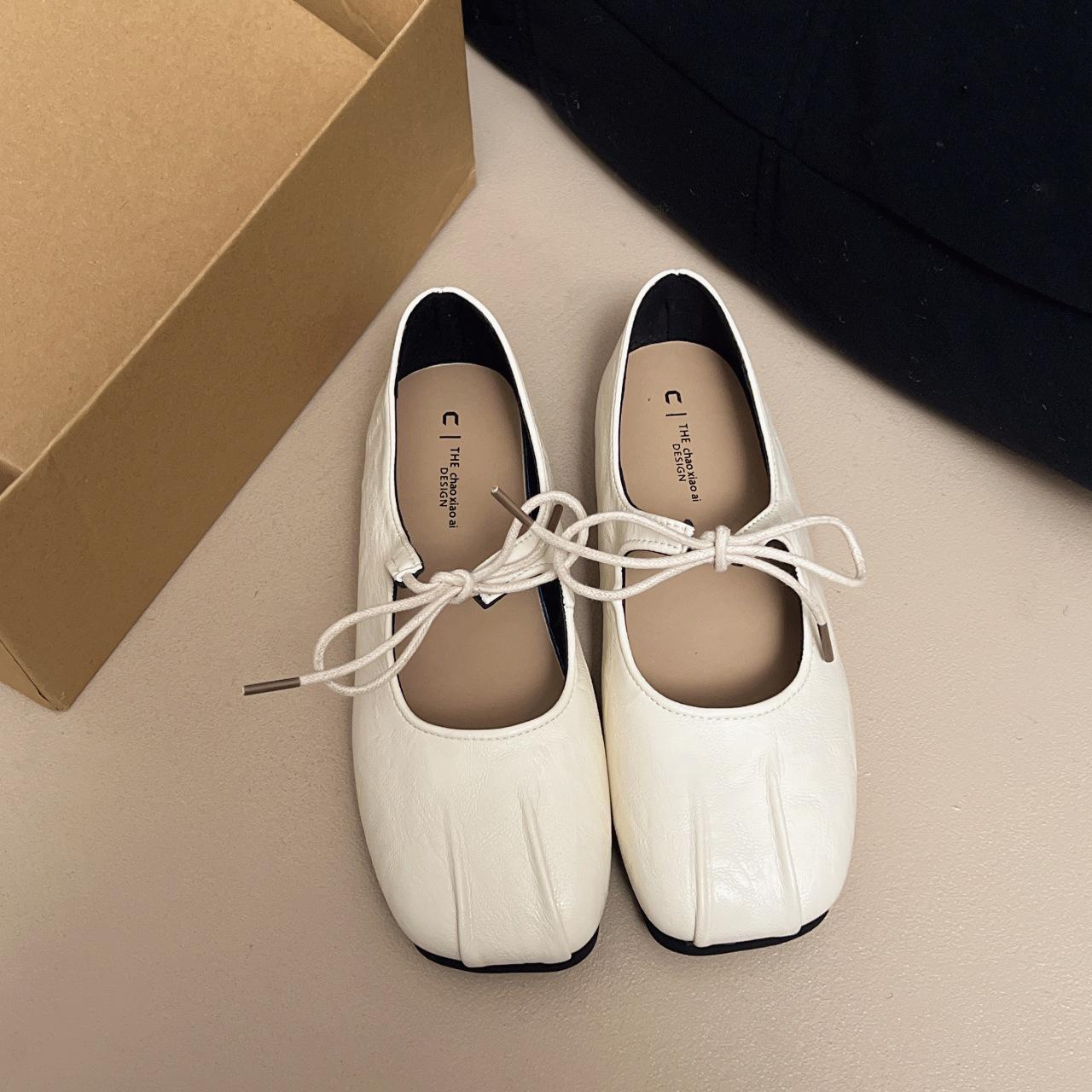 

Inner height-increasing straps Mary Jane shoes women s 2025 spring new small ballet shoes bow light mouth single shoes 35