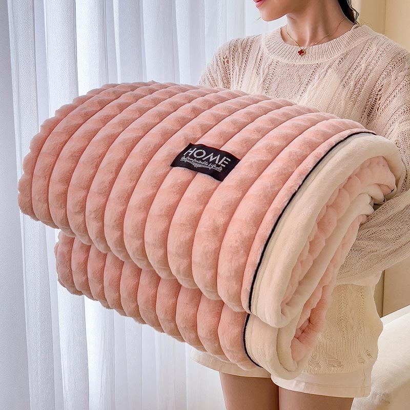 A-Class Golden Sable Velvet Multifunctional Throw Blanket (2026 Model) 100x150 cm