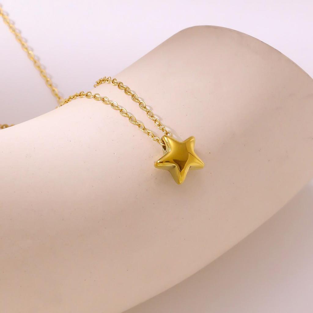 Lucky Star 18K Gold Plated Stainless Steel Star Necklace for Women - Versatile Clavicle Chain