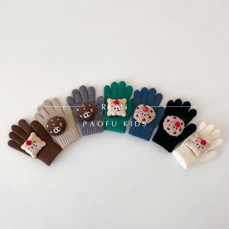 - Year-old Children's Gloves Winter New Cartoon Warm Knitted Five-finger Gloves Boys and Girls Gloves Tide