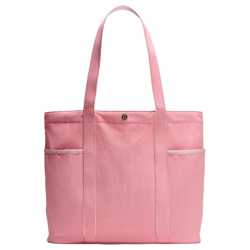 Lululemon Daily 20L Solid Fashion Minimalist Metal Logo Everyday Multi-Pocket Snap Closure Recycled Nylon Tote Bag Women Tote Bag Pink LU9BSDS-068344 Pink 23490₽