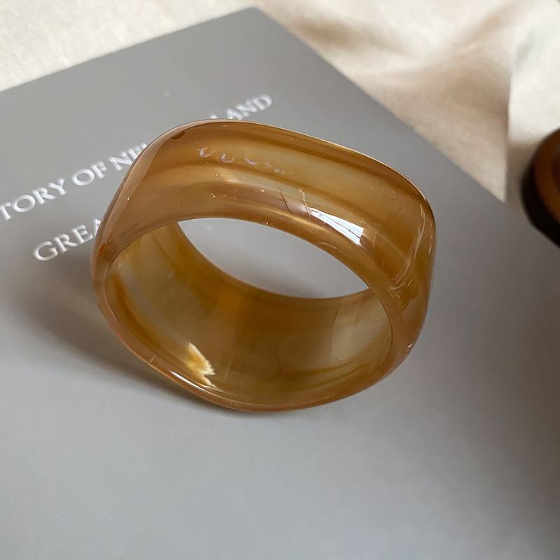Resin Irregular Wide-sided Bracelet Mori Temperament Niche Design Popular Bracelet Light Luxury High-end Jewelry