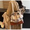 New beautiful niche armpit bag large capacity foreign style bag women's fashion trend cute shoulder bag