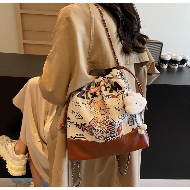 New Beautiful Niche Armpit Bag Large Capacity Foreign Style Bag Women's Fashion Trend Cute Shoulder Bag