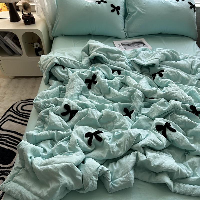 Skin Friendly Water Washed Cotton Bow Towel Embroidered Summer Cool Quilt,Luxury Emulation Silk Quilted Quilt