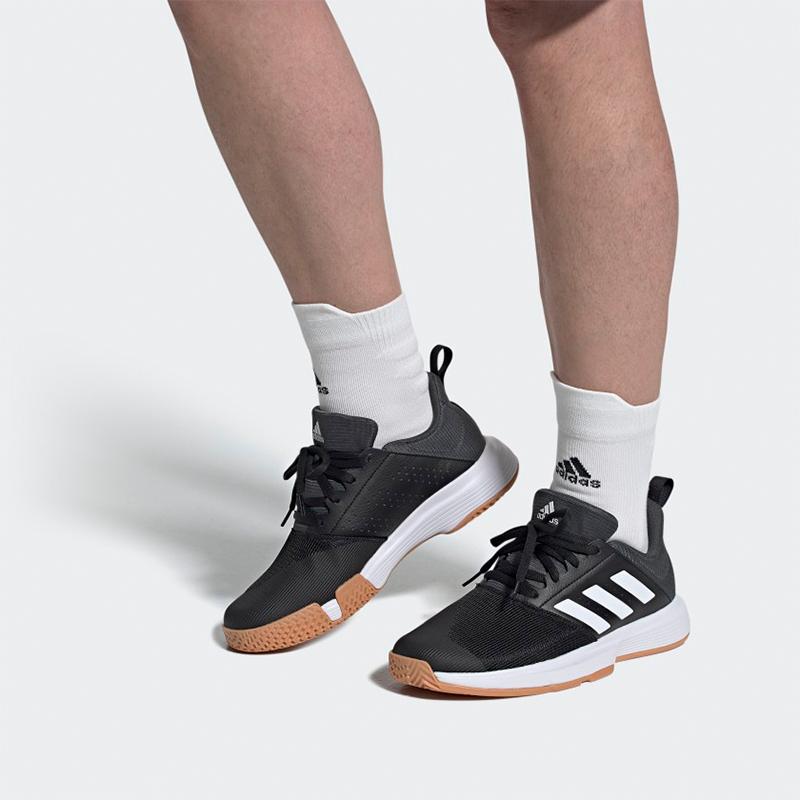 adidas Essence Indoor Stoßdämpfende Rutschfeste Low-Top Badmintonschuhe Unisex Schuhe Schwarz Weiß FU8397