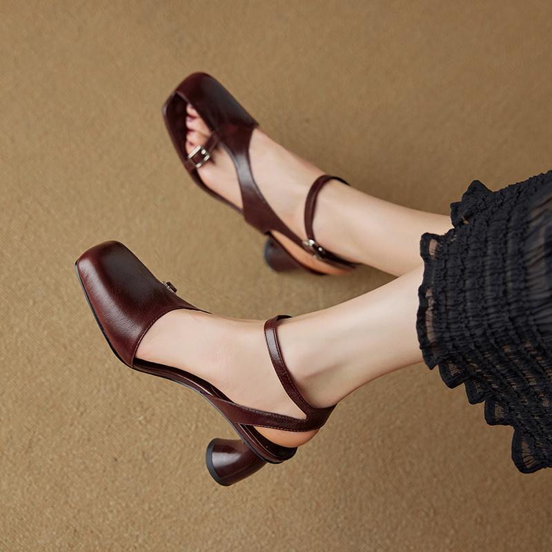 Fashion NEW Summer Women Sandals Split Leather Shoes for Women Square Toe Kitten Heel Shoe Narrow Band Bcukle Strap Shoes Modern Sandals