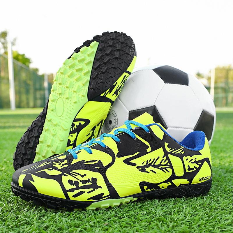 

Customized, training football shoes low-top leather spikes football sports shoes low-top youth sneakers large size 45