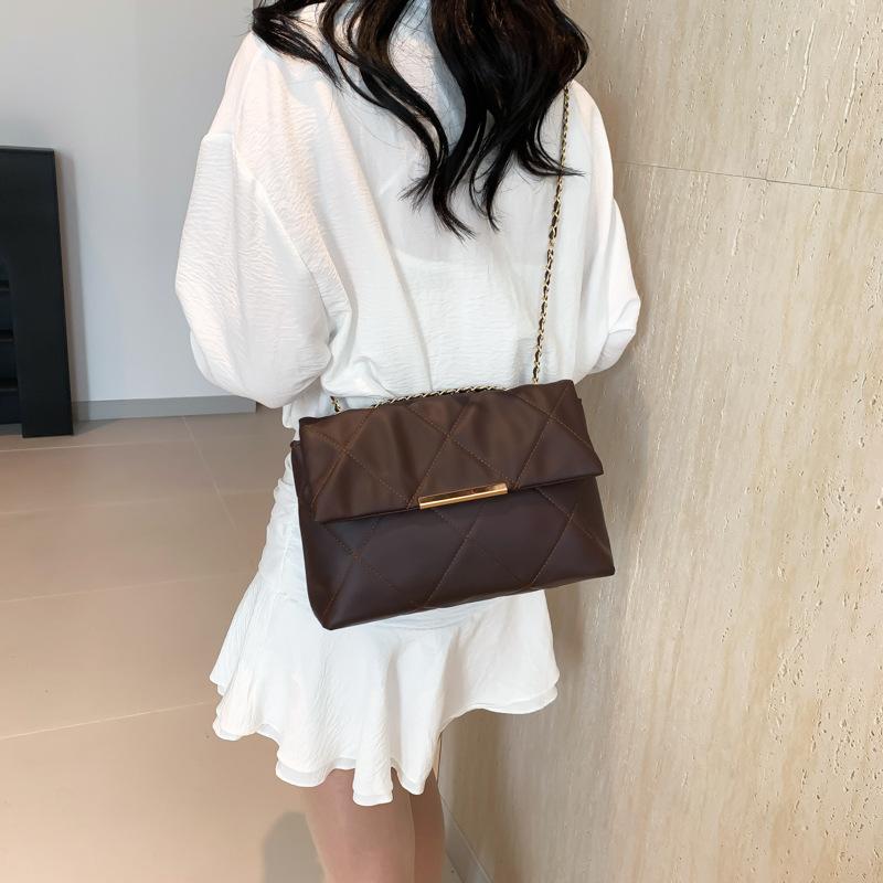 New Summer Retro Crossbody Bag Fashionable Casual Commuting Beautiful Personality Trend Simple Single-shoulder Small Square Bag