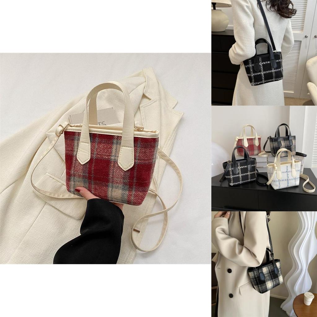 2024 New Fashion Grid Large Capacity Handbag Stylish Casual Tote Bag
