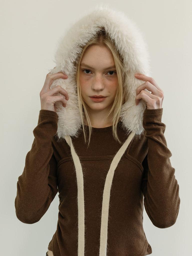 MOIFAIRE Fur Strap Bonnet / Ivory