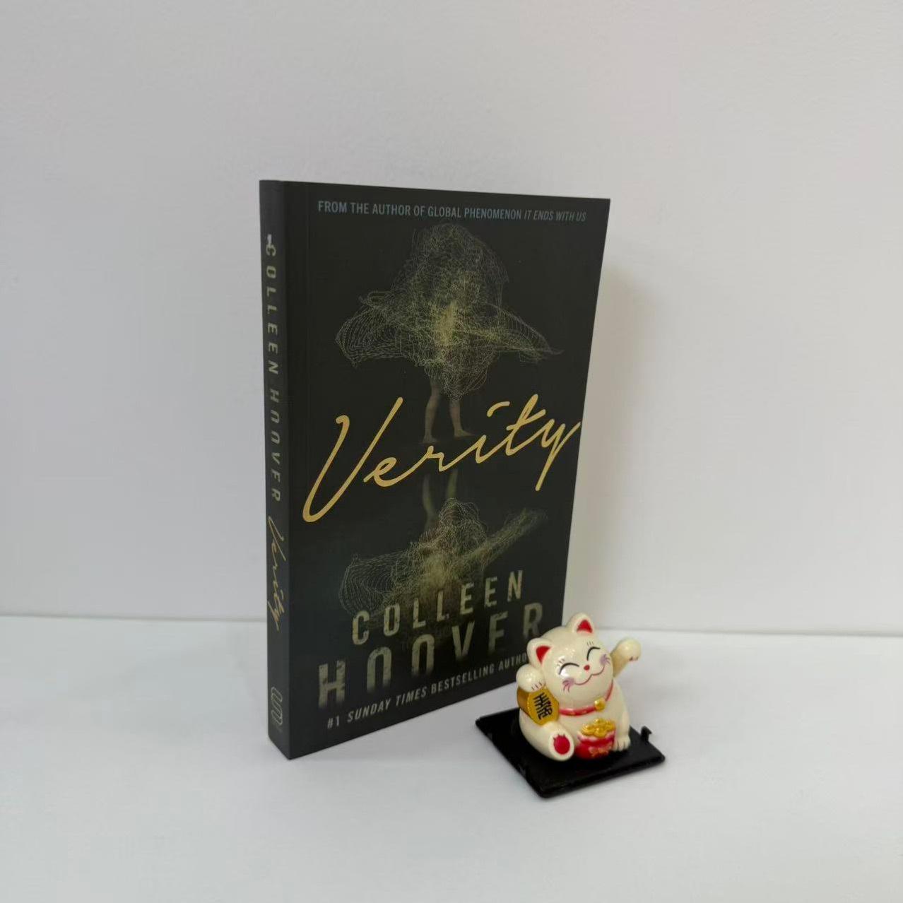 Истина : Несуществующий грешник  Коллин Гувер (английское издание) .