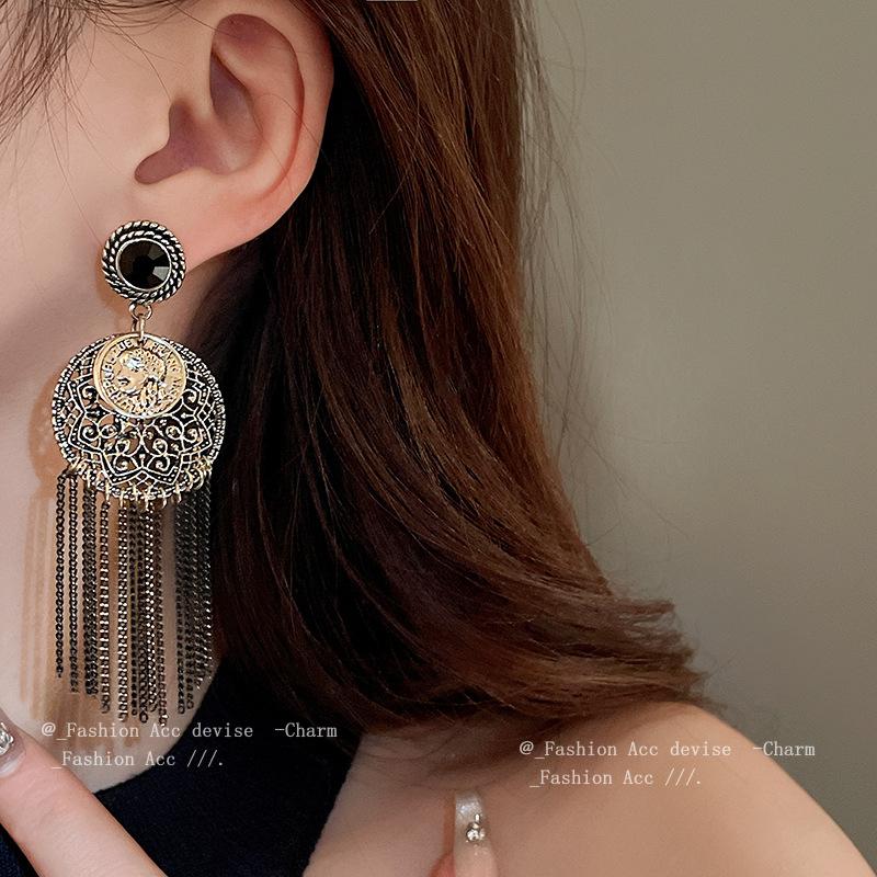 Silver Needle Diamond Round Portrait Tassel Earrings European and American Retro Temperament Earrings High-end Versatile Earrings Women