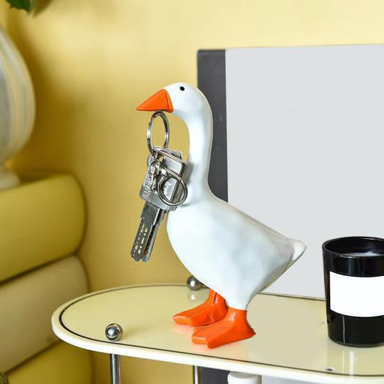 Magnetic Goose Key Holder Statue Duck Key Hanger Resin Figurine Sculpture Home Office Desktop Decoration Ornament