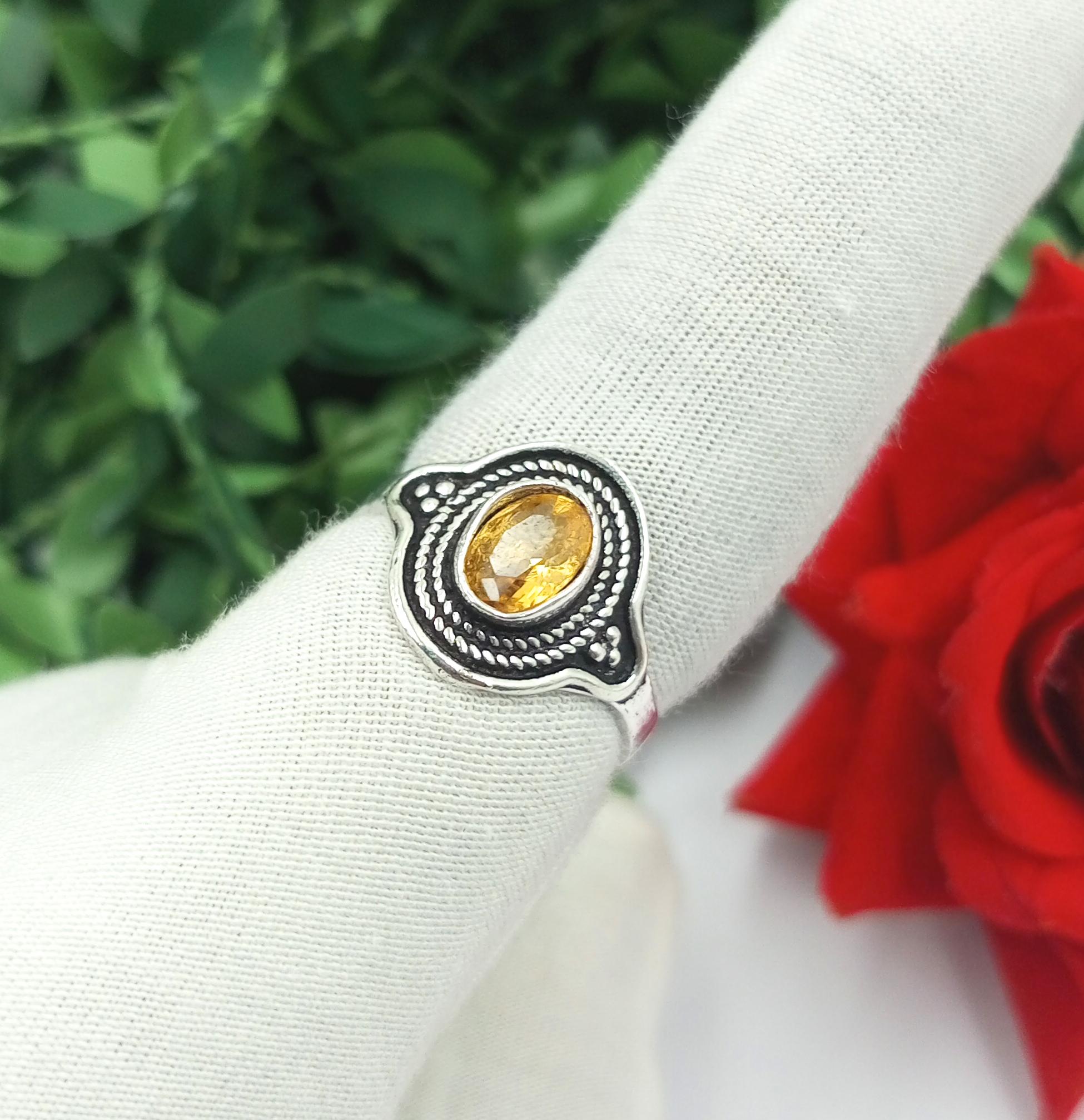 

Кольцо с удивительным желтым топазом из стекла 925 пробы с серебром, 1 шт.