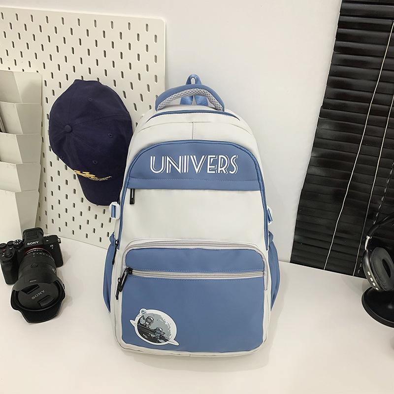 High-value retro tooling backpack for girls, large-capacity high, junior high school students, contrasting color schoolbags, trendy computer backpacks