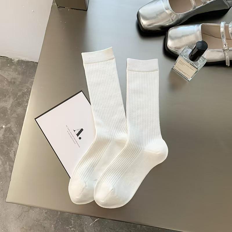 5 Pairs of Female Spring and Autumn Solid Color Cotton Socks