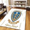 Leeds United Individueller Namens-Teppich für Wohnzimmer, Schlafzimmer, Zuhause, Sofadekoration, Rutschfeste Bodenmatte für Kinder