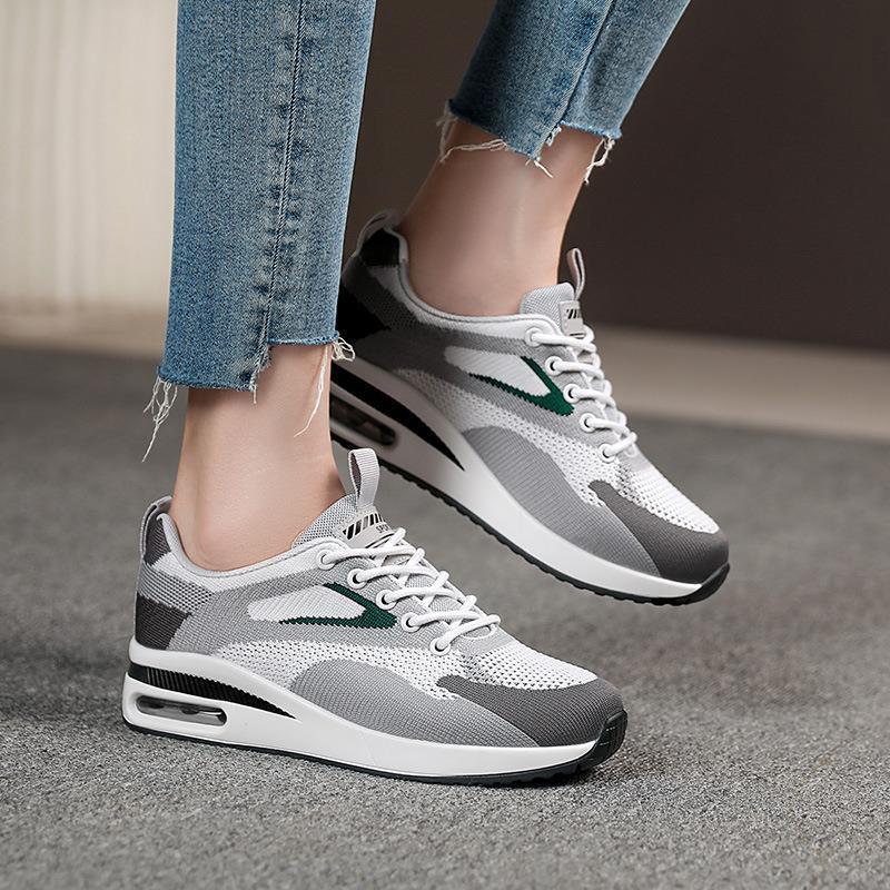 New breathable thick-soled mesh casual running shoes air cushion sports shoes female student travel shoes