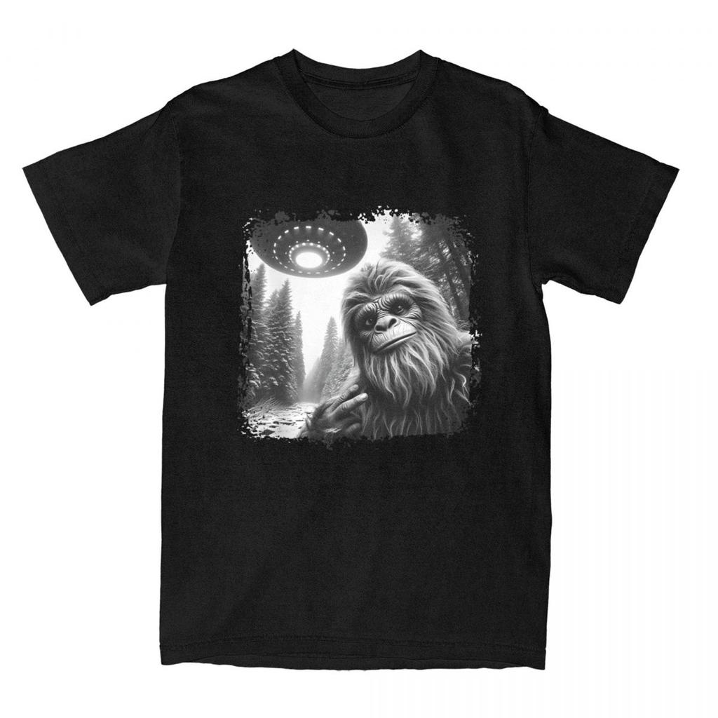 Funny Graphic Bigfoot Sasquatch Alien UFO T Shirts for Unisex Cotton Vintage TShirt Bigfoot Selfie Spaceships Tees Tops Printing
