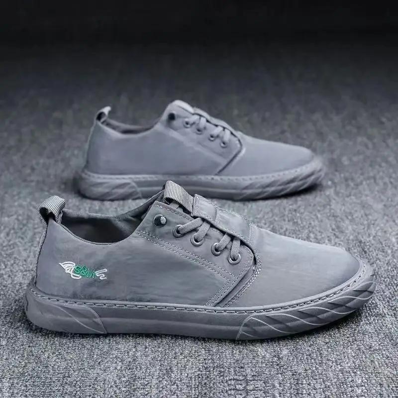 Zapatos de Tela de Pekín Antiguos para Hombre Verano Tela de Seda de Hielo Transpirable Protección Laboral Slip-on Zapatos de Tablero Casuales de Lona Blanca para Hombre