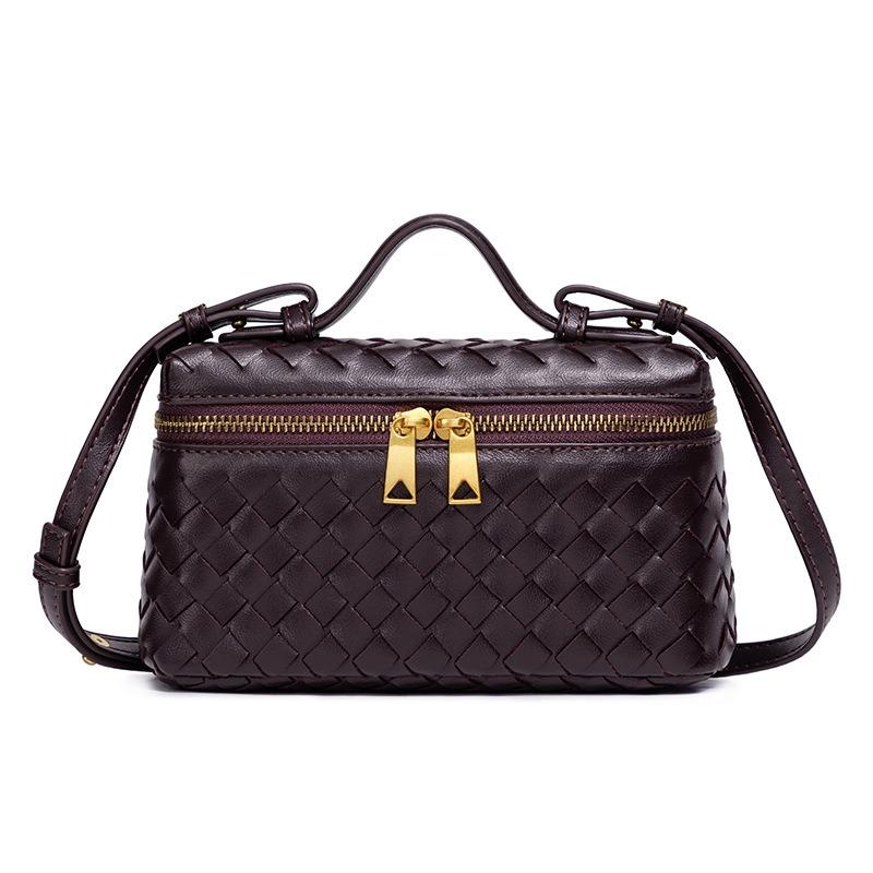 VI New Woven Box Bag Casual Fashion Handbag Leather Shoulder Crossbody Lunch Box Bag Women's Bag