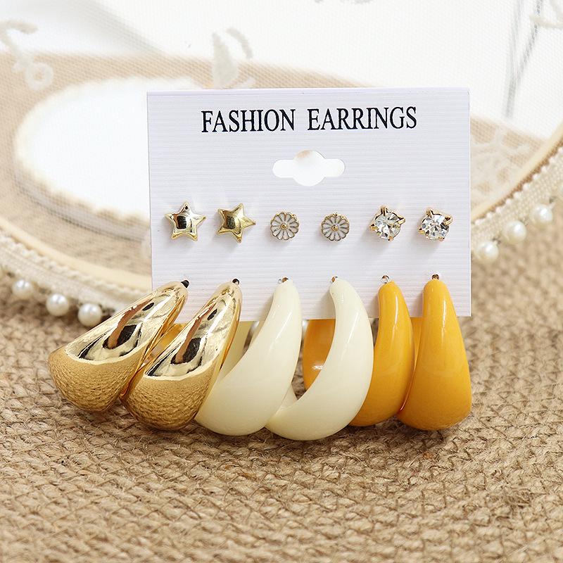 2024 European & American Fashion: Exaggerated Pearl & Crystal Butterfly Stud Earrings - 6 Pairs Set for Women