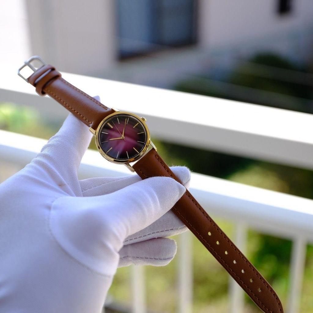 Used [In operation] SEIKO brown leather quartz watch gold case OMEGA