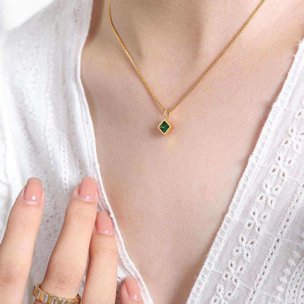 

Selling Retro Hot Luxury Necklace With Square Inlaid Gemstones Titanium Steel Pendant StyleE