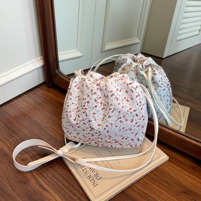 Summer New Casual Shoulder Bag Sweet Bucket Bag Commuter New Niche Light Fashion Messenger Bag Women