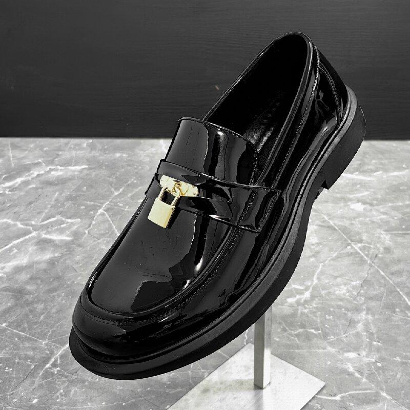 Business Men Loafers Comfortable Stylish Round Toe Small Leather Shoes Men Gentlemen's Office Social Shoes in Sizes 38-46