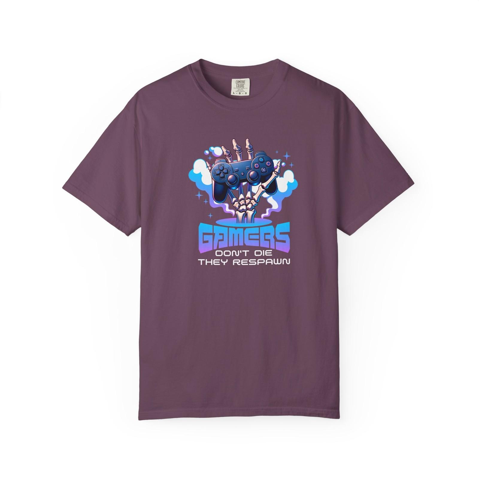 Skeleton Hand Holding Game Controller T-shirt | Gamers Retro Vaporwave S разноцветный