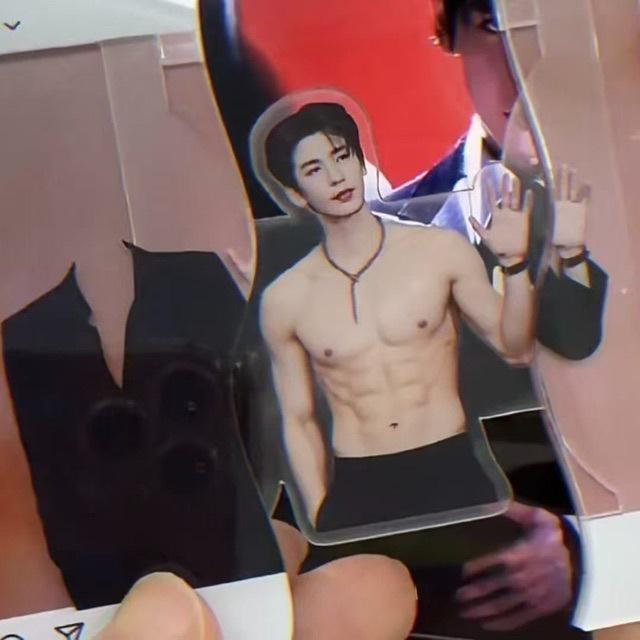 DIY Zhang Linghe Acrylic Keychain - High-Value Fan Gift & Decoration