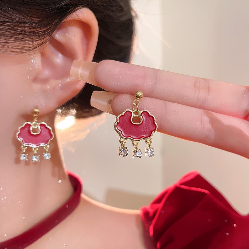 

Новорічне святкування Анкела Червоний Щасливий Мішок Червоні ліхтарики сережки для жінок 1 pair