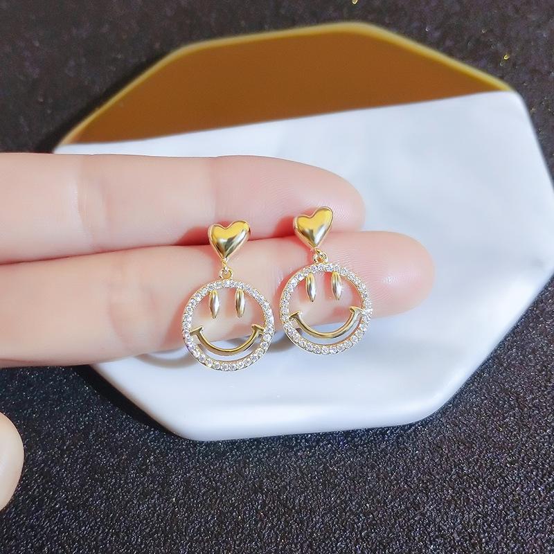Earrings  Smiling Face  Earrings  New Style  Love  Earrings  Earrings  Women's Temperament  Painless Mosquito Coil Ear Clips
