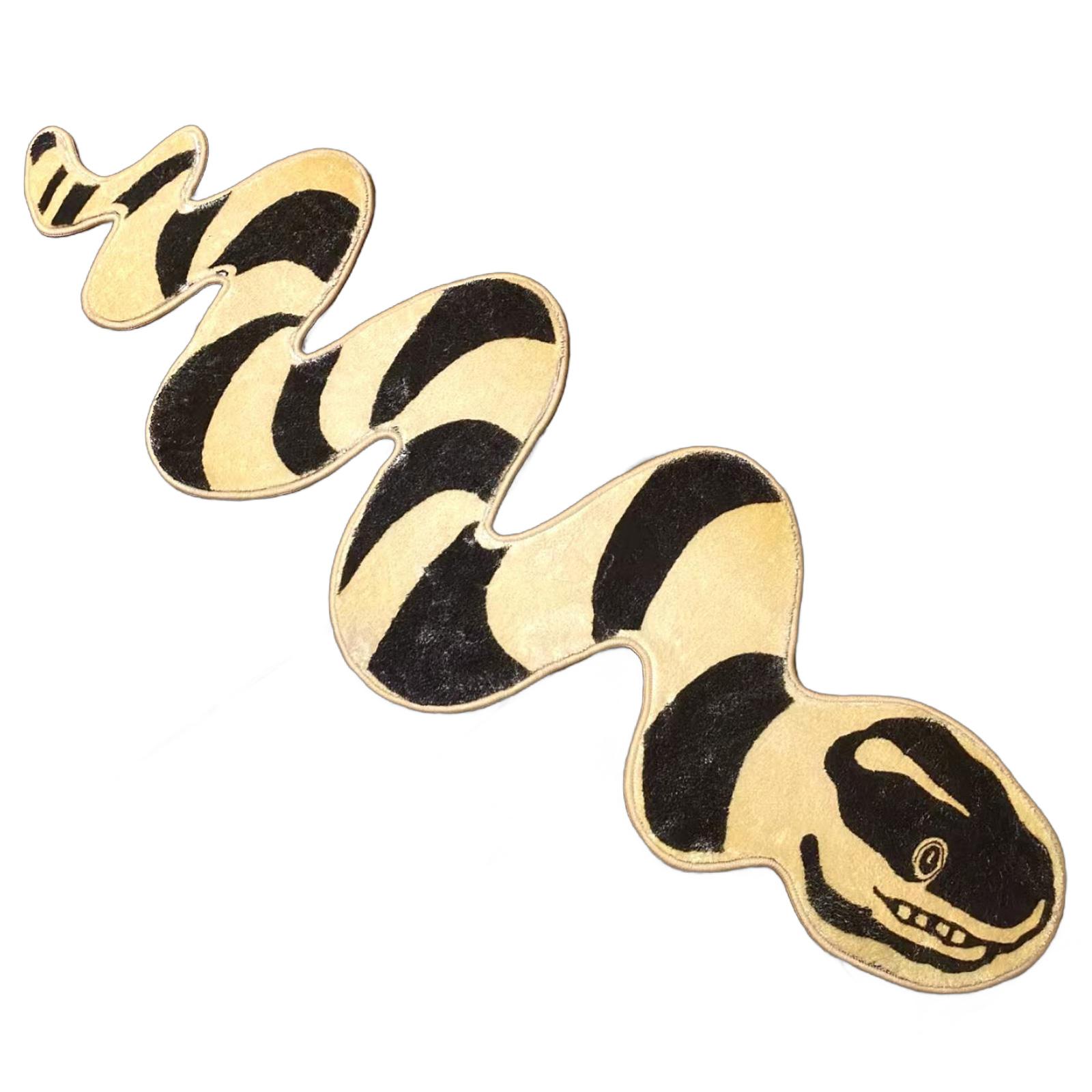 

Cartoon Animal Shaped Carpet Comfortable Soft Bedroom Rug Realistic Snake Themed Floor Mat for Bathrooms and Kitchens S