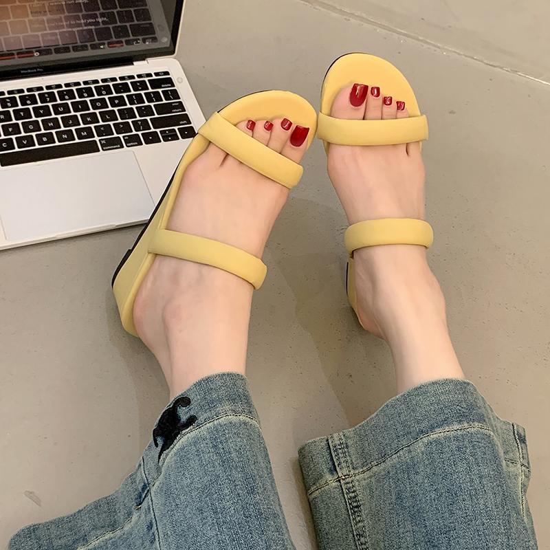 Fashion On A Wedge Shoes Woman 2025 Slippers Summer Pantofle Luxury Slides Platform Silver New Soft Designer Scandals House Slippers Pla