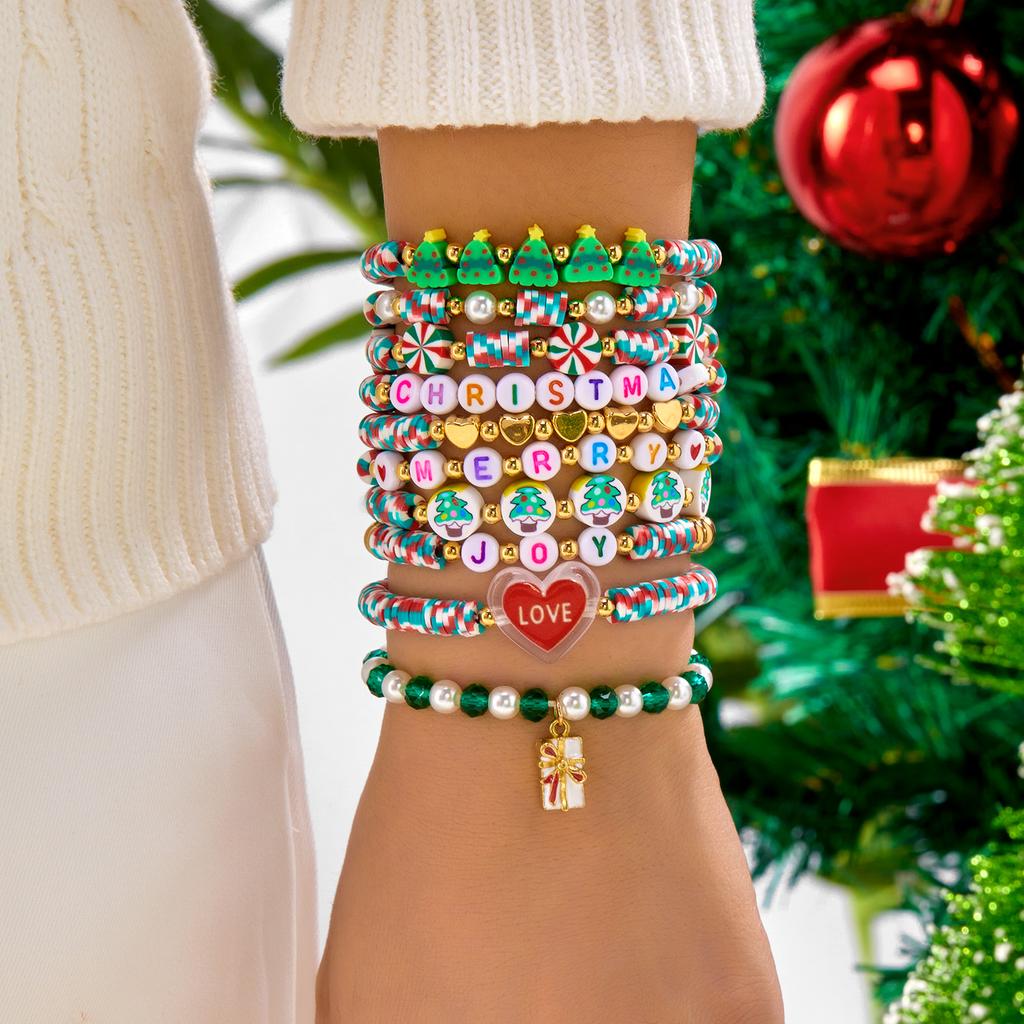 10Pcs Colorful Soft Clay Beads Christmas Bracelets Set for Women Santa Claus Xmas Tree Snowflake Stackable Bracelets Jewelry