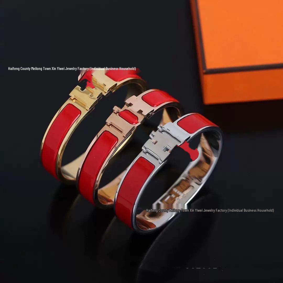 

Високоякісний золотий браслет-манжета з літерою H - Унісекс Браслет у стилі селебріті Rose Gold Size 17 червоний