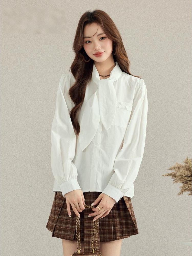 Elegant French Style White Long-Sleeved Women's Shirt - Early Autumn Chic, Slimming Design