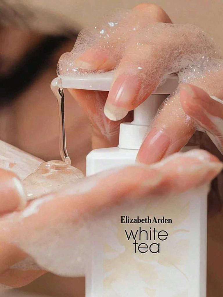 Elizabeth Arden White Tea Pure Indulgence Bath & Shower Gel 390ml