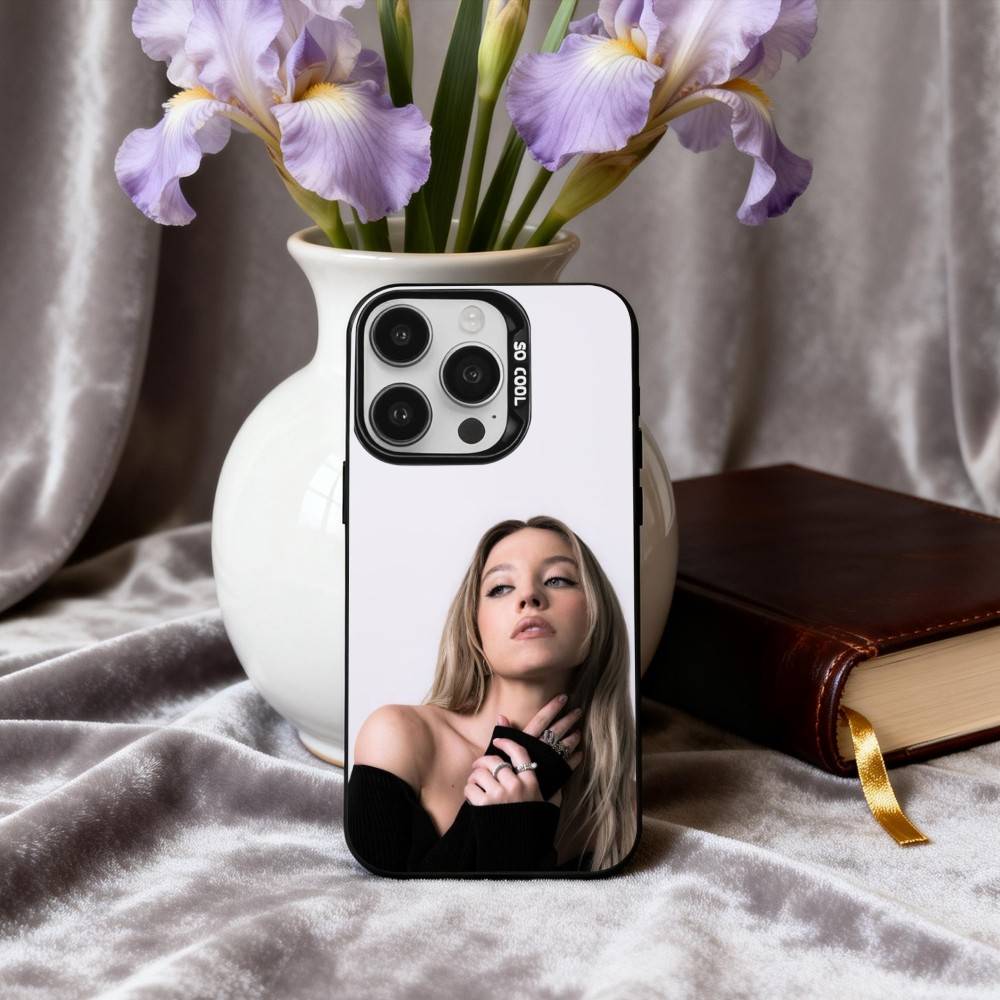 Stunning S-Sydney S-Sweeney Actress Phone Case For iPhone17,16,15,14,13,12,11 Plus,Pro Max Black Candy silver phone case
