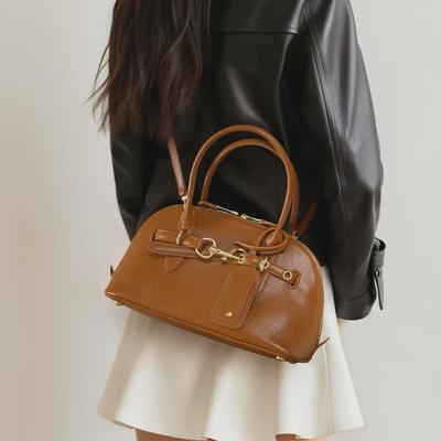 2024 Women's Autumn Genuine Leather Shoulder & Messenger Bags - Large Capacity, Fashionable, High-End Tote for Commuting