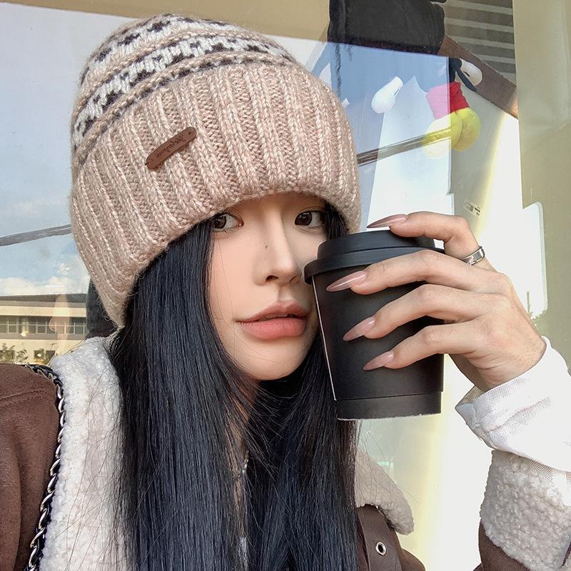Knitted Hat Women's Woolen Hat Retro Jacquard Autumn and Winter Christmas Atmosphere Warm Ear Protective Hood