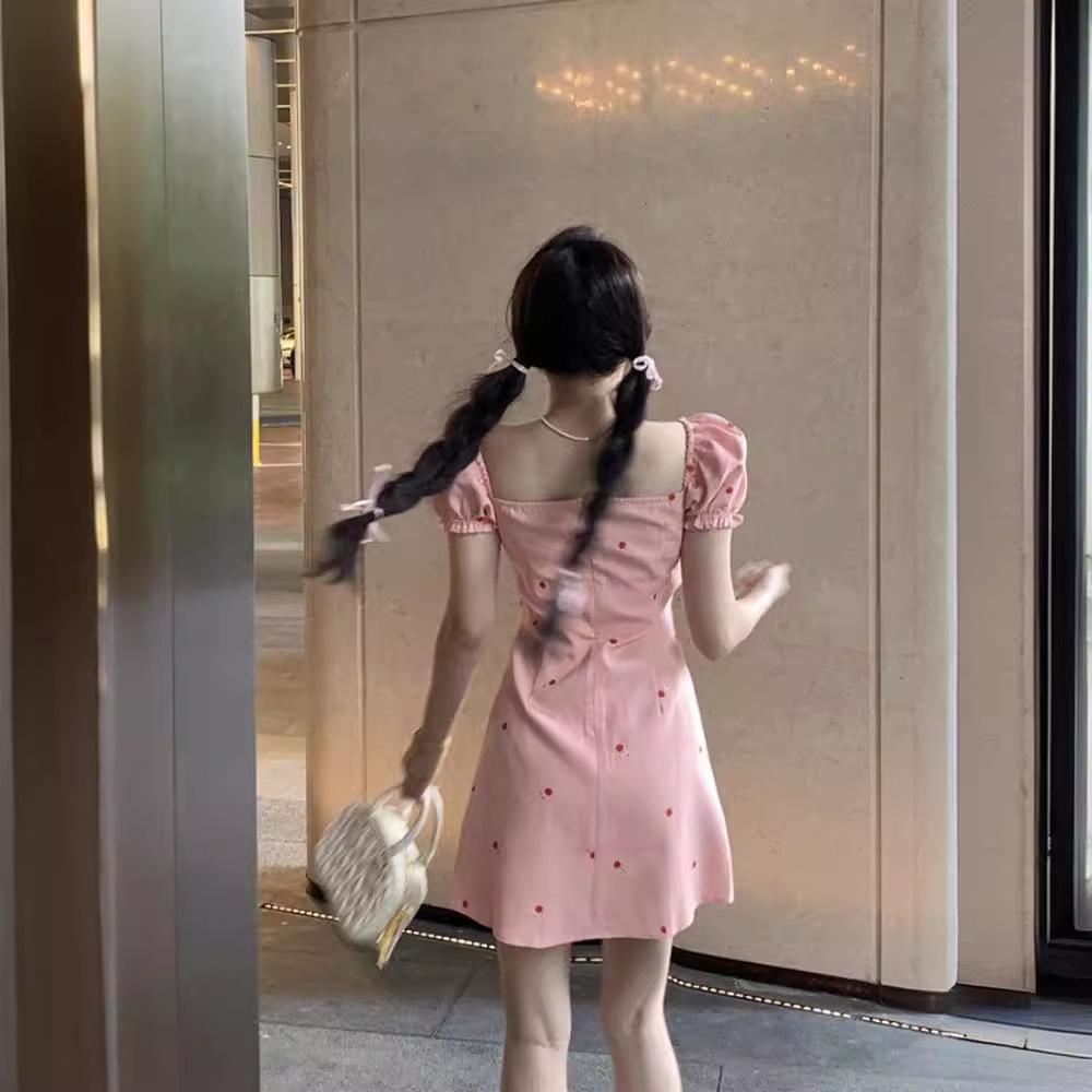 French girl pink bubble sleeve square neck dress summer new sexy small sweet skirt